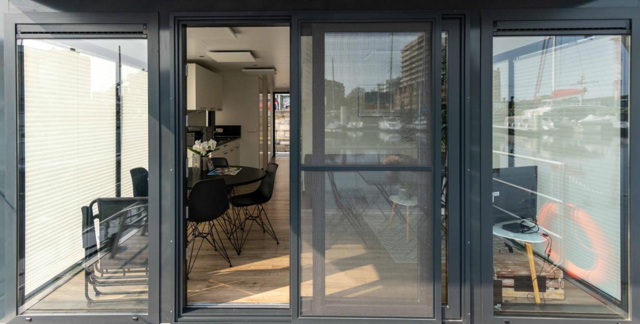 Houseboat-Oostende المظهر الخارجي الصورة